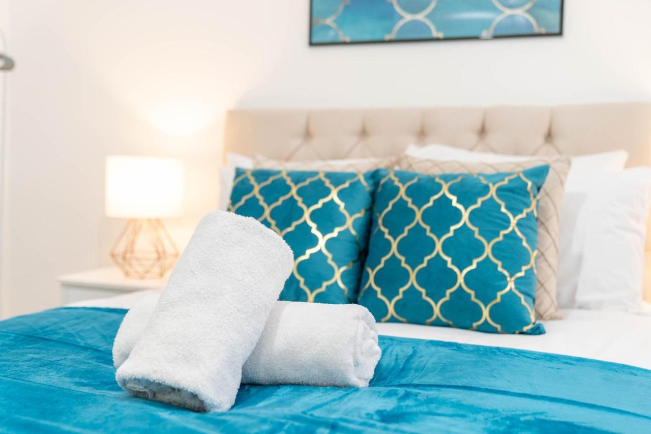Two Bedroom Apartment - En Suites - Smart Tv'S - Wifi - Netflix - Bearwood Μπέρμιγχαμ Εξωτερικό φωτογραφία