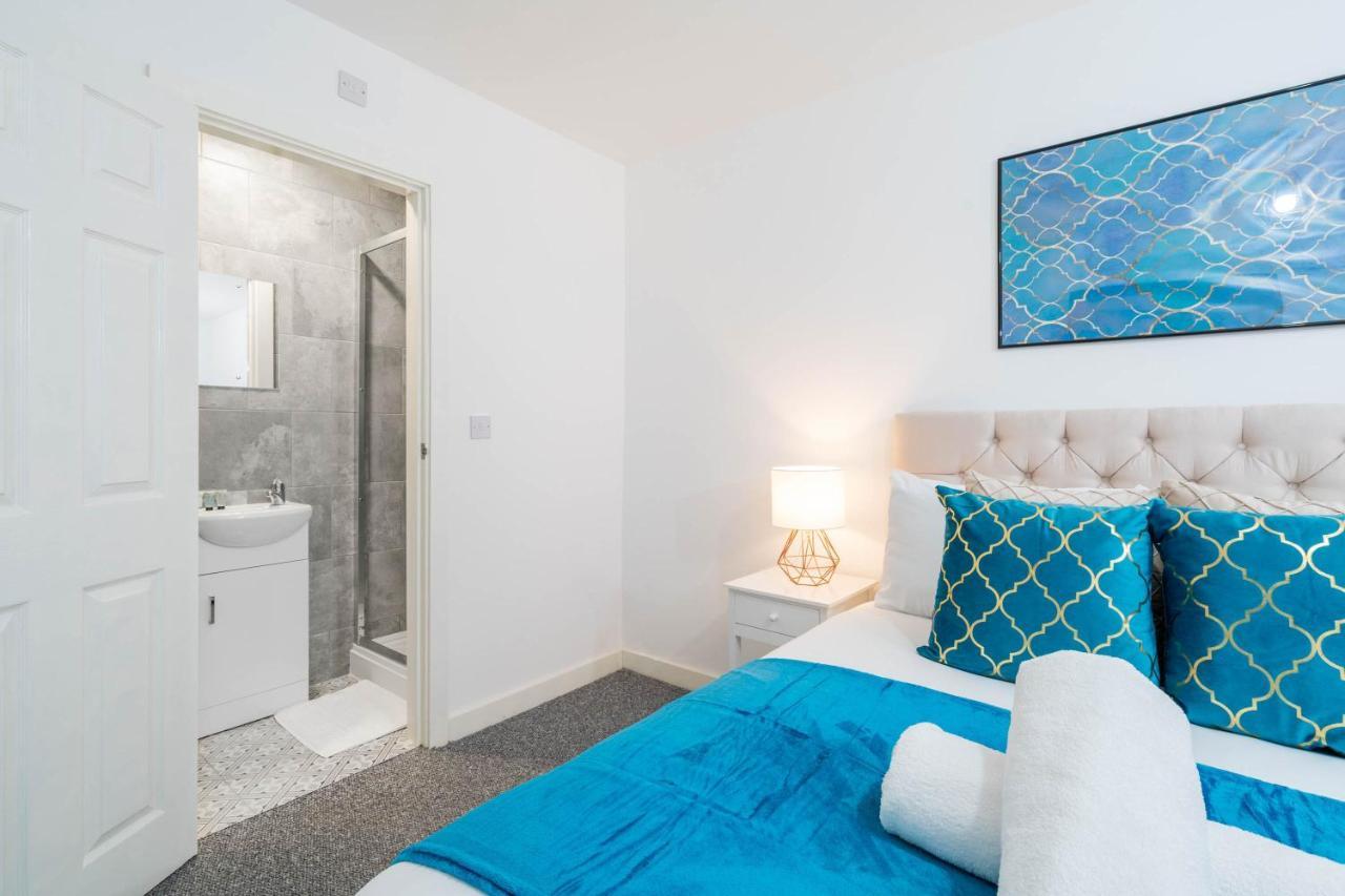 Two Bedroom Apartment - En Suites - Smart Tv'S - Wifi - Netflix - Bearwood Μπέρμιγχαμ Εξωτερικό φωτογραφία