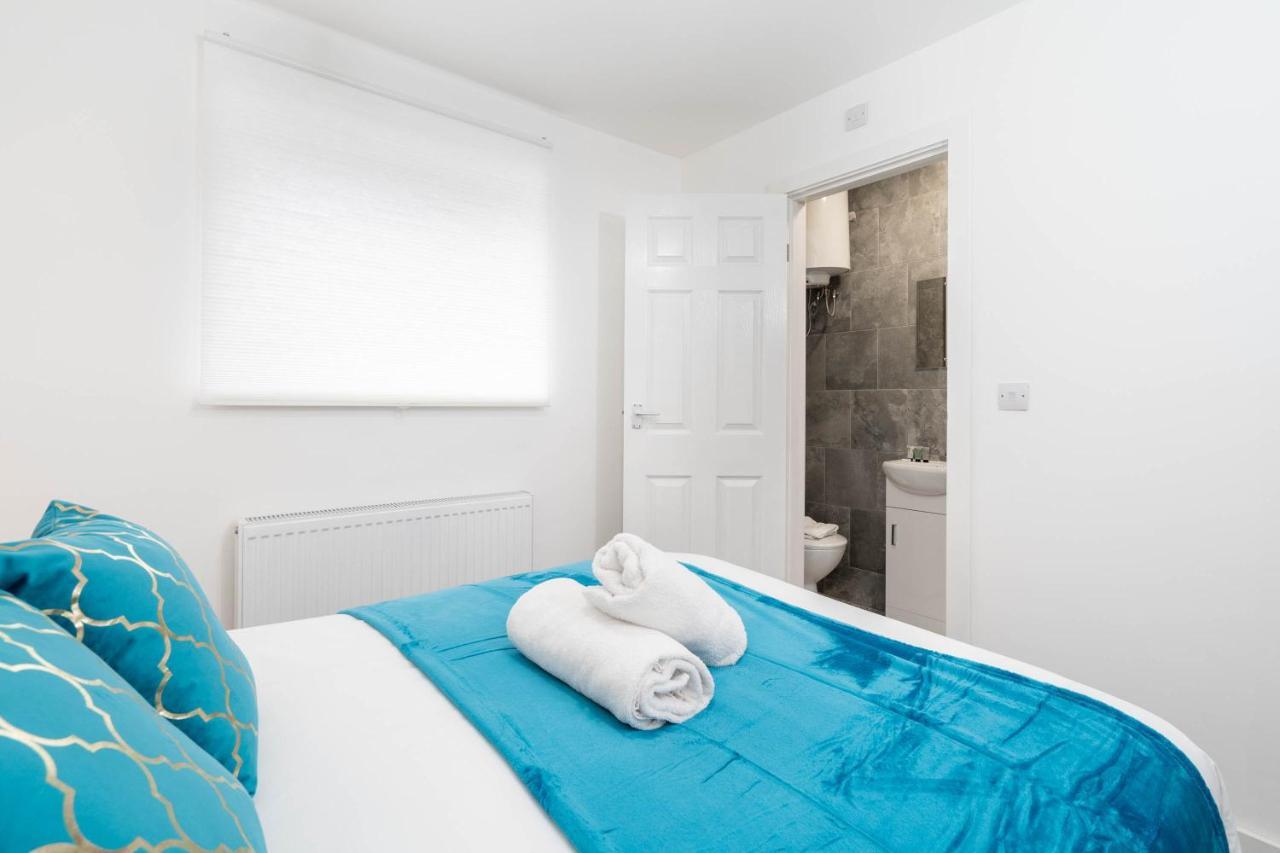 Two Bedroom Apartment - En Suites - Smart Tv'S - Wifi - Netflix - Bearwood Μπέρμιγχαμ Εξωτερικό φωτογραφία