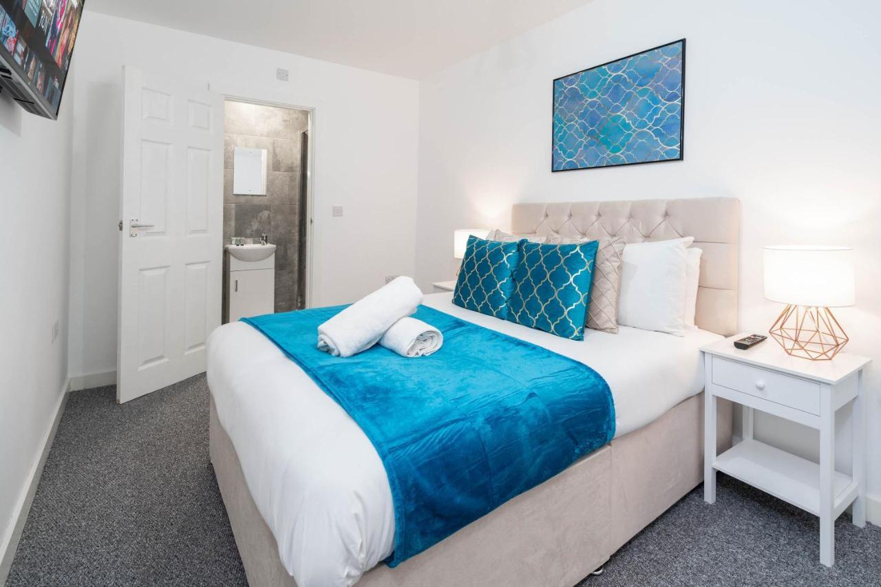Two Bedroom Apartment - En Suites - Smart Tv'S - Wifi - Netflix - Bearwood Μπέρμιγχαμ Εξωτερικό φωτογραφία